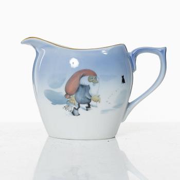 Harald Wiberg, a 26-piece Christmas service, Bing & Grøndahl, Denmark.