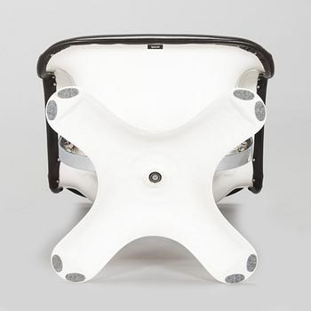 Yrjö Kukkapuro, a 'Carousel' armchair for Artek 2018.