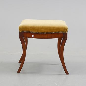TABURETT, Karl Johan, 1800-talets första hälft.