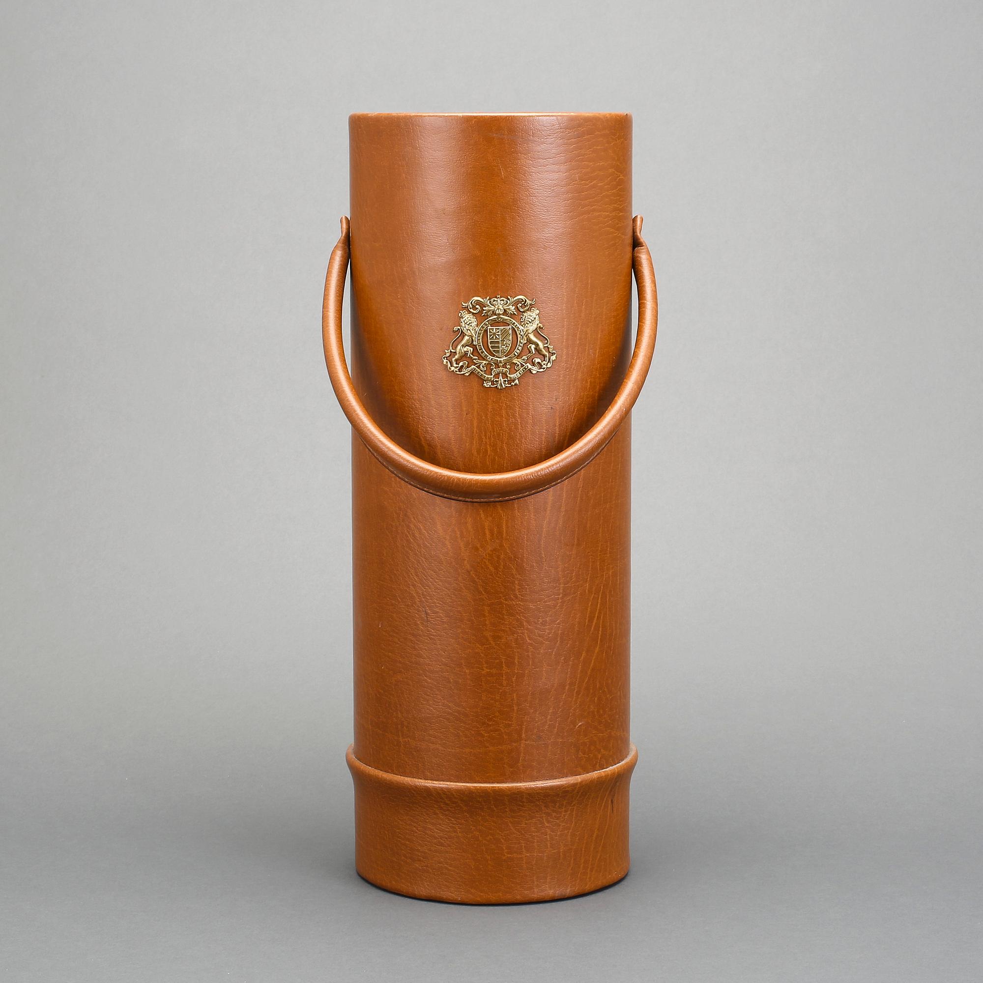 PARAPLYSTÄLL, Carlo, 1900-talets andra hälft.