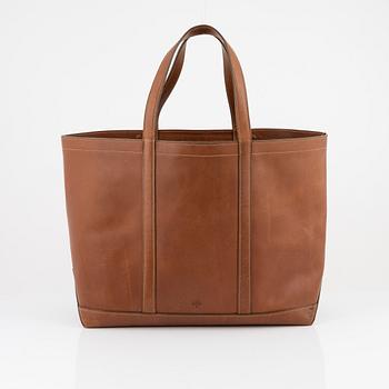 Mulberry, a brown leather 'Calder Tote' weekend bag.