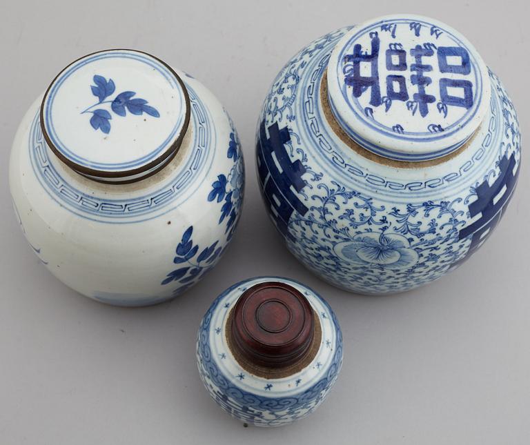 A set of three odd blue and white jars, late Qing dynasty, 19th Century.