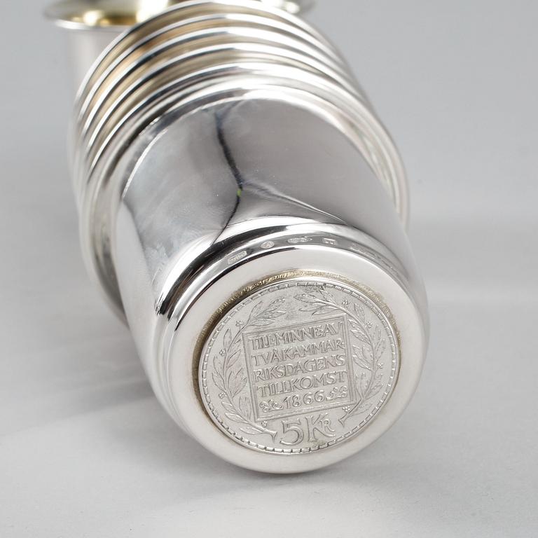 MUGGAR, 6 st, silver, Oscar Waleby, Stockholm, 1968. Total vikt ca 439 g.