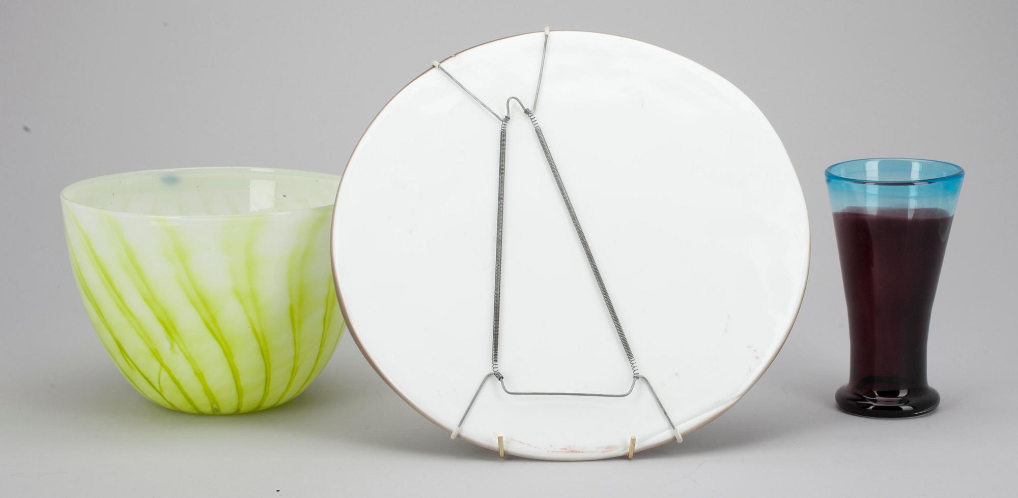 SKÅL, VAS, VÄGGTALLRIK, glas, Oiva Toikka, ej signerade. 1900-talets senare hälft.