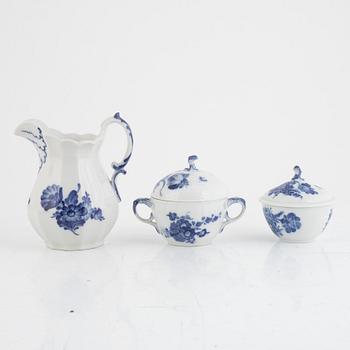 Royal Copenhagen, dinner service, 61 pieces, "Blue Flower", Denmark.