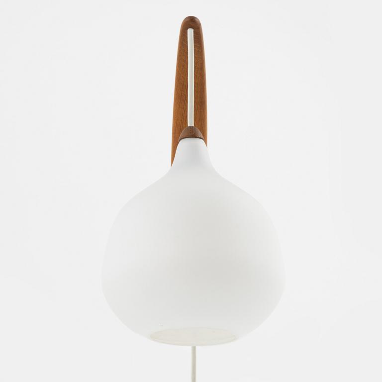Uno & Östen Kristiansson, a Luxus wall light, Vittsjö.
