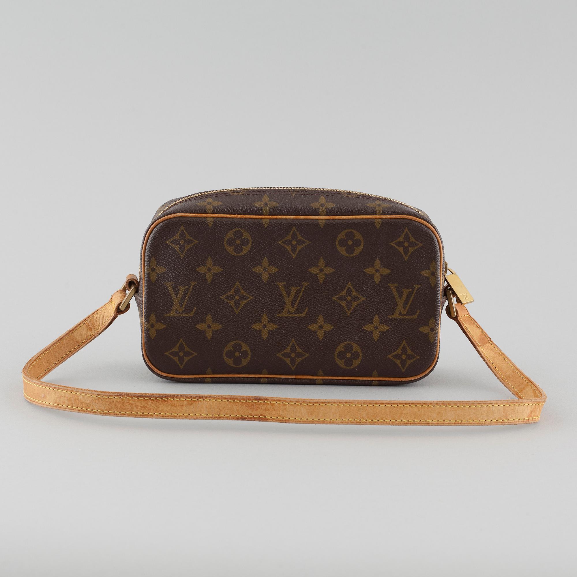 LOUIS VUITTON, a bag.