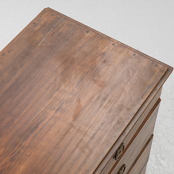 A chest of drawers, 19th century.
