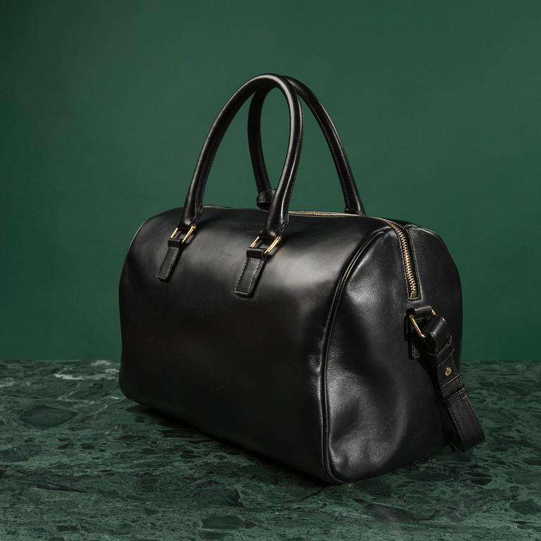 HANDBAG, "Duffle 6Hr Leather Noir", Saint Laurent" 30 x 20 x 17 cm.