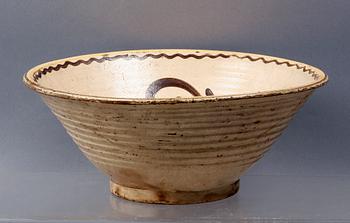 SKÅL, lergods, troligen Andalusien, 1500-tal.