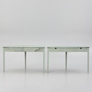 A dining table, second half of the 19th century.