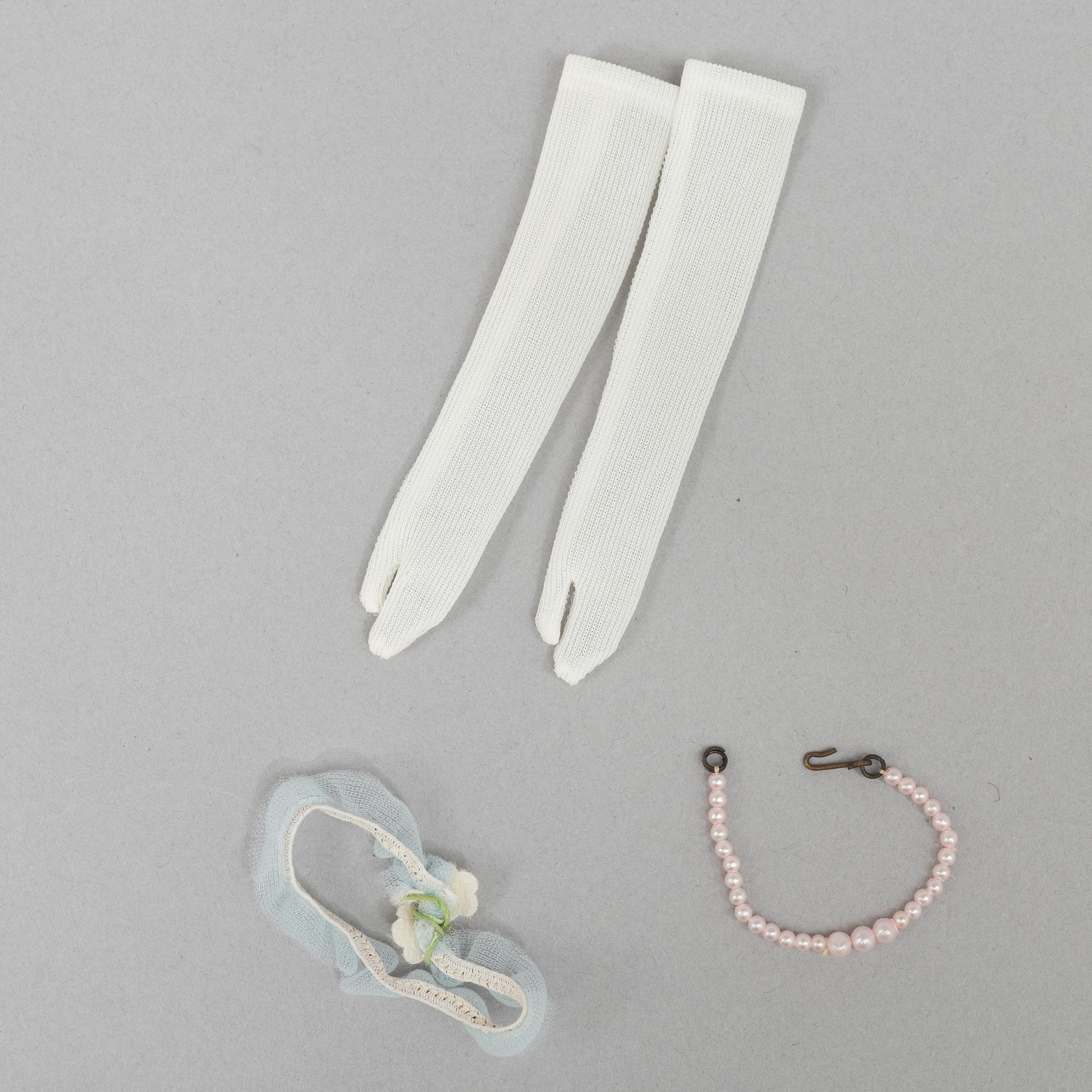 Clothing sets, Barbie, 2 pcs, "Barbie Magnificience, 1646" & "Barbie Brides Dream, 947", Mattel, 1960s.