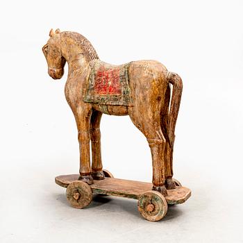 A decraotive sculpture India modern.