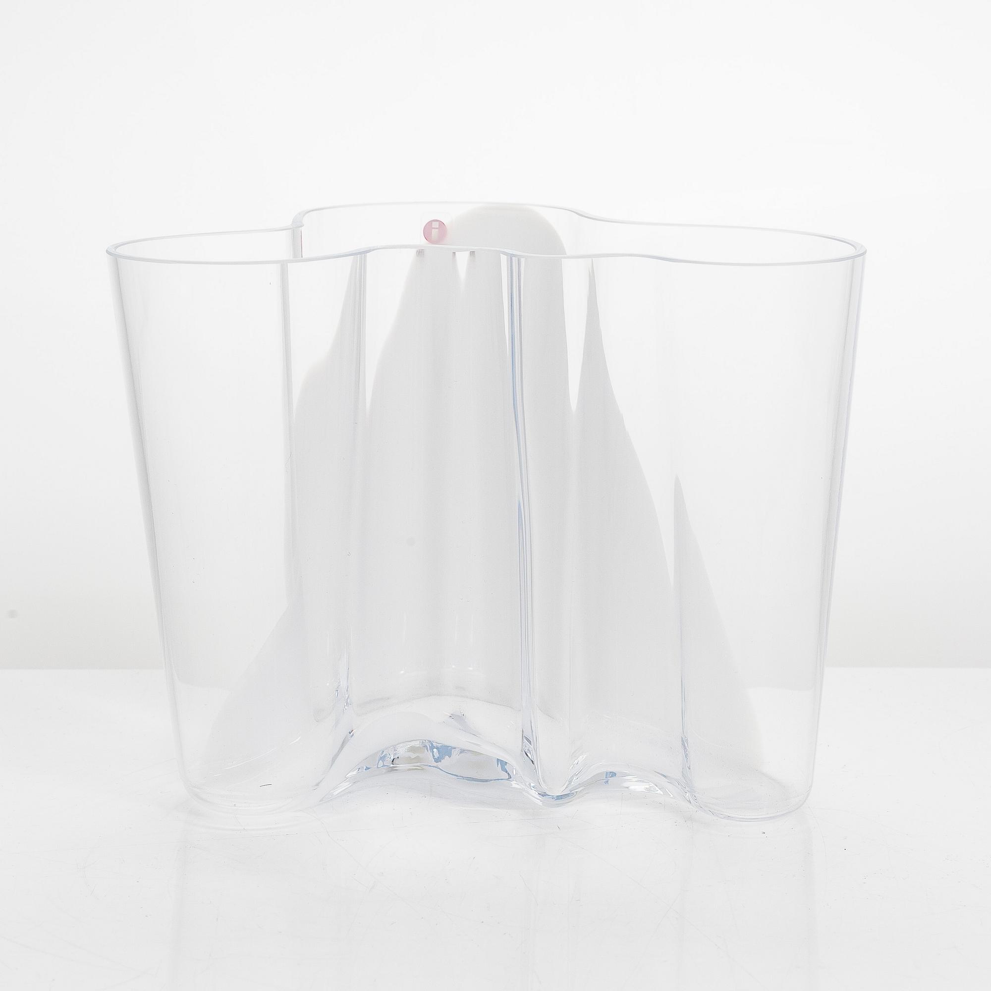 Alvar Aalto, a '3030' vase for Iittala. Signed Iittala.