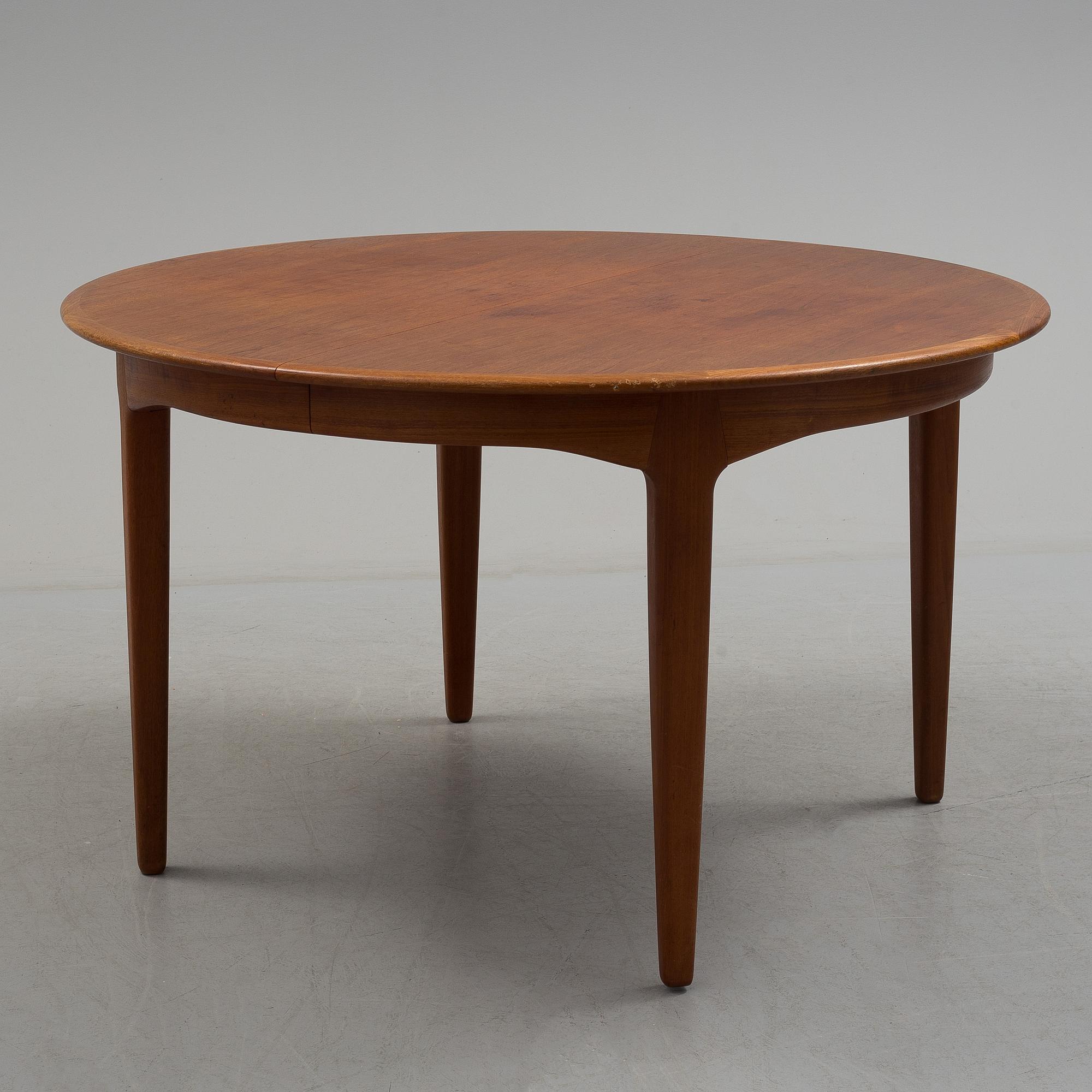 Henning Kjernulf, a dining table, "Model 62", Sorö Stolefabrik, 1960´s.