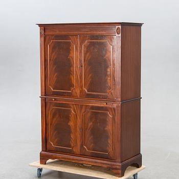 Bar cabinet / cabinet, mahogany, Aurora, second half of the 20th century.
