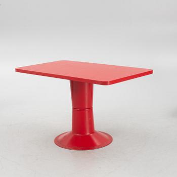 Yrjö Kukkapuro, a "Saturnus" table and four chairs, Haimi, Finland, 1970's.