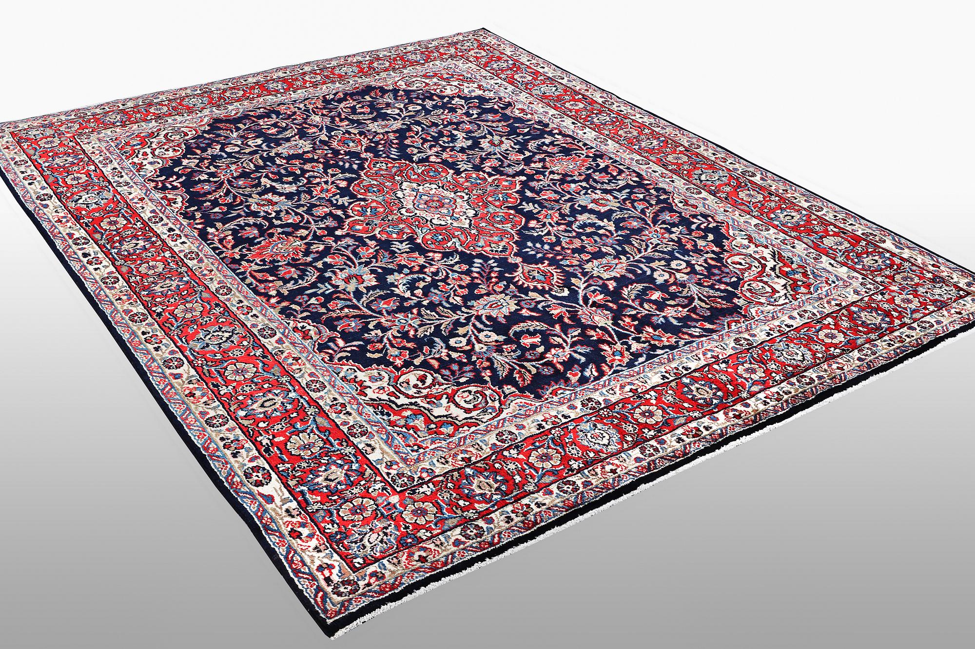 Matto, Sarouk, ca 308 x 245 cm.