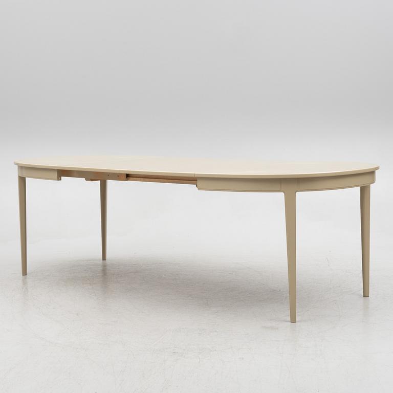Carl Malmsten, a 'herrgården dining table, second part of the 20th century.