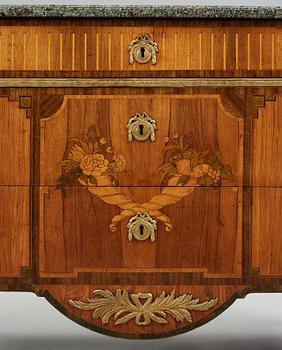 A Gustavian commode by G Foltiern (master in Stockholm 1771-1804), late 18th century.