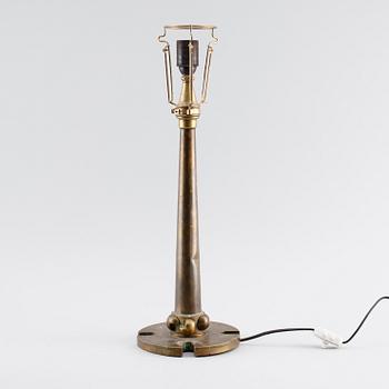 BORDSLAMPA, mässing, 1900-talets första hälft.