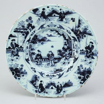 A Delft faiance dish, 18th century.