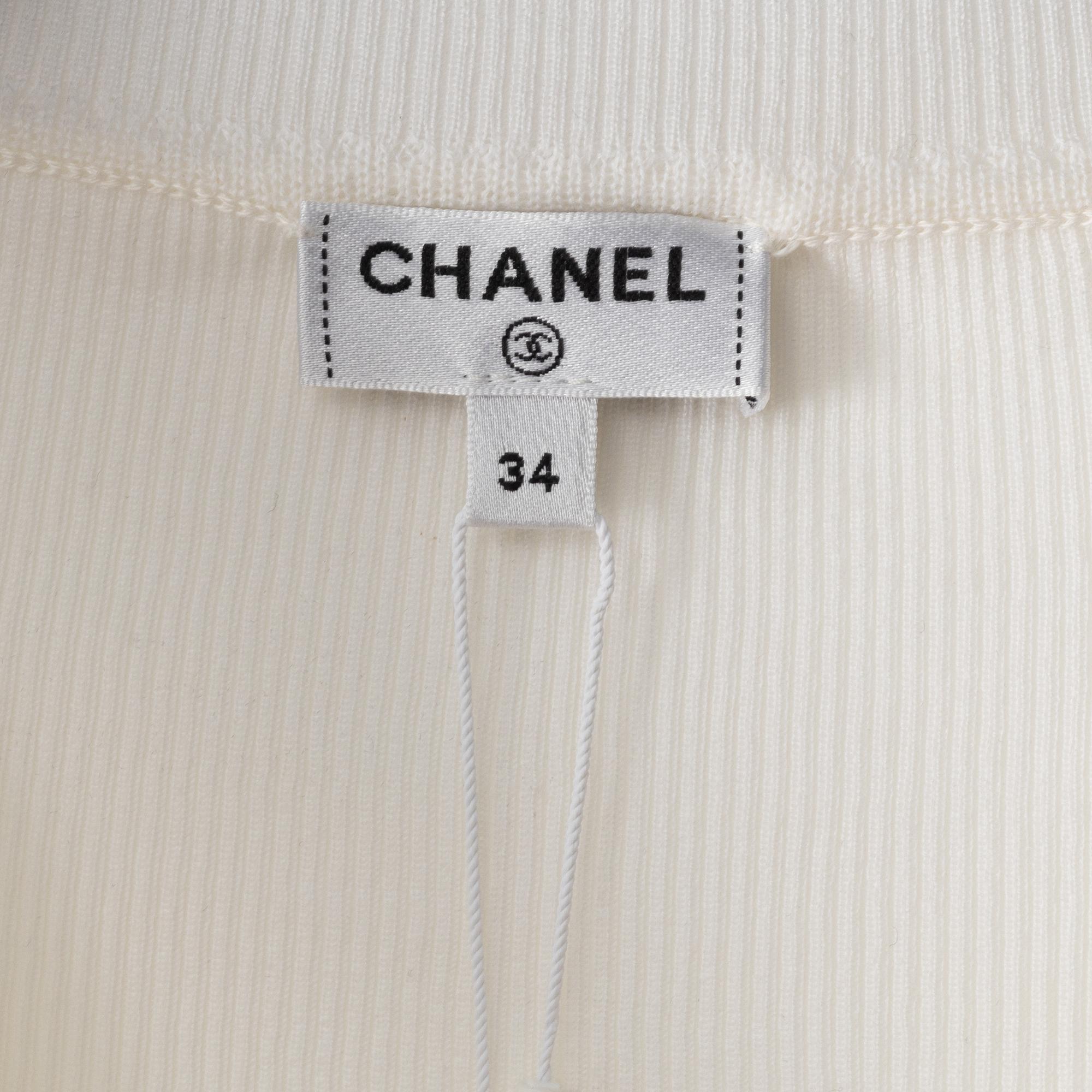 Chanel, a knitted wool sweatshirt, french size 34.