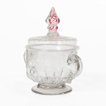 A covered bonbonnière, 18th Century.
