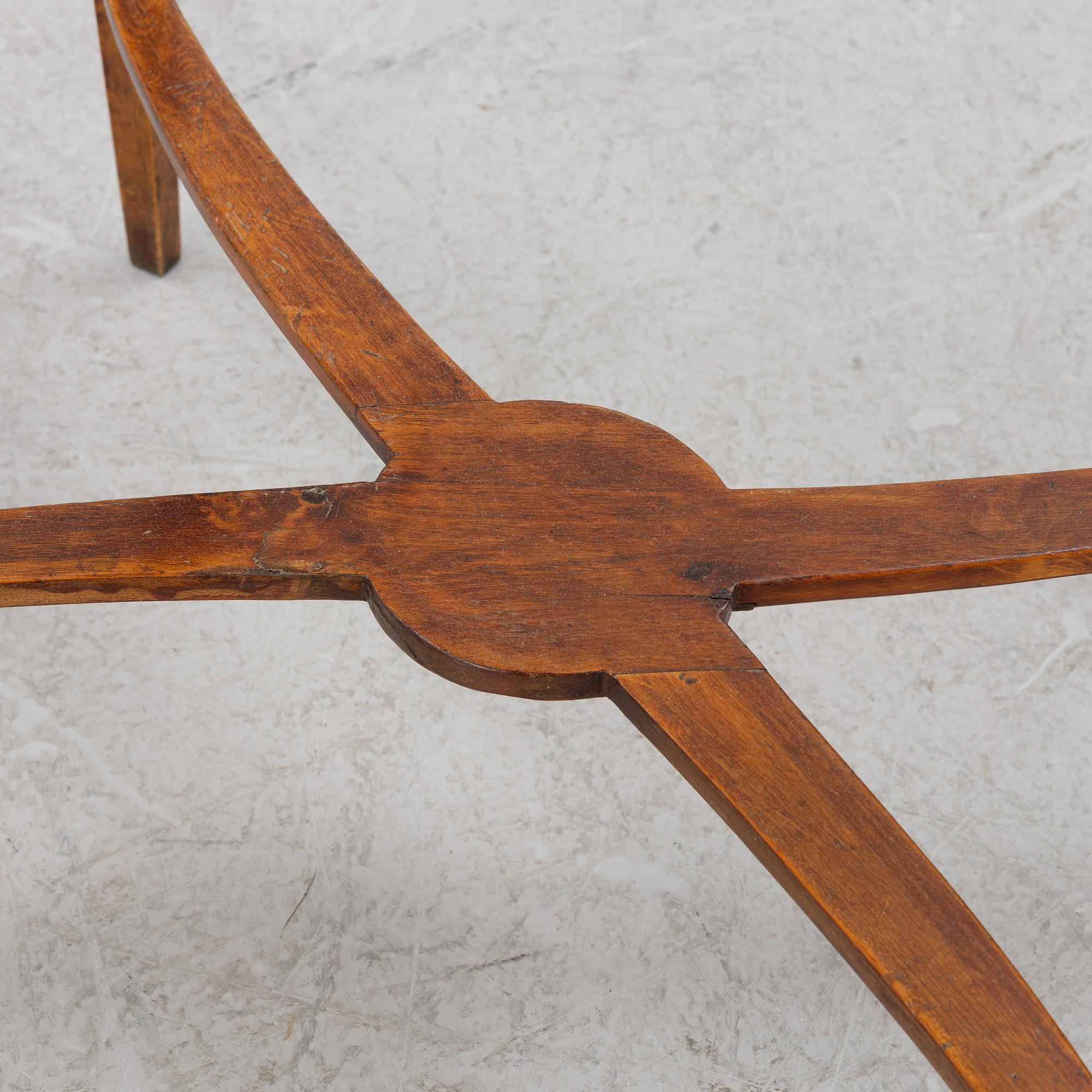 Side table, first half of the 19th century.