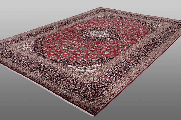 A CARPET, Kashan, ca  405 x 286 cm.