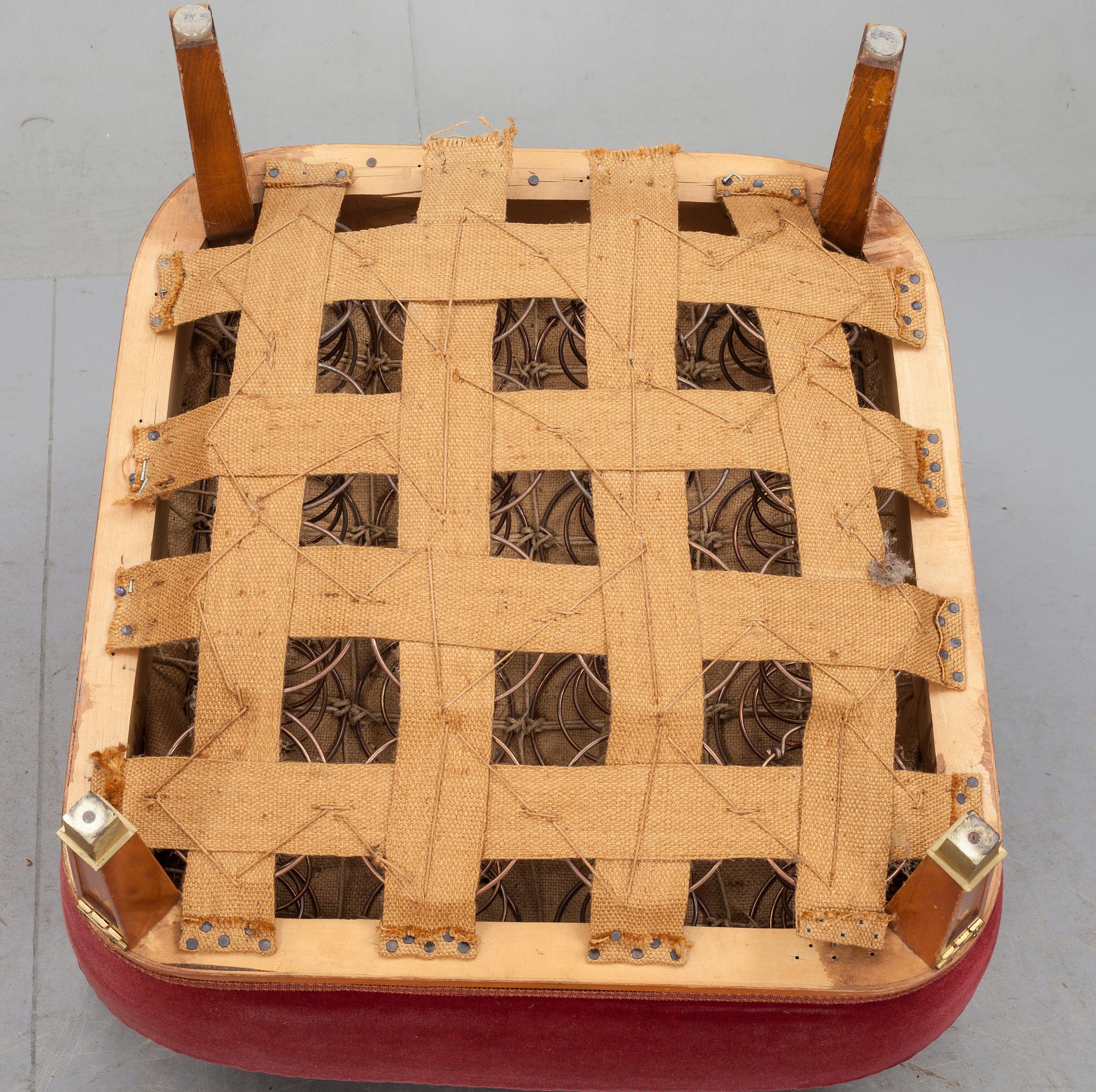 FÅTÖLJ, empirestil. 1900-talets första hälft.