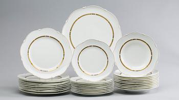 A Villeroy & Boch "Vivia" dinner service.(50).