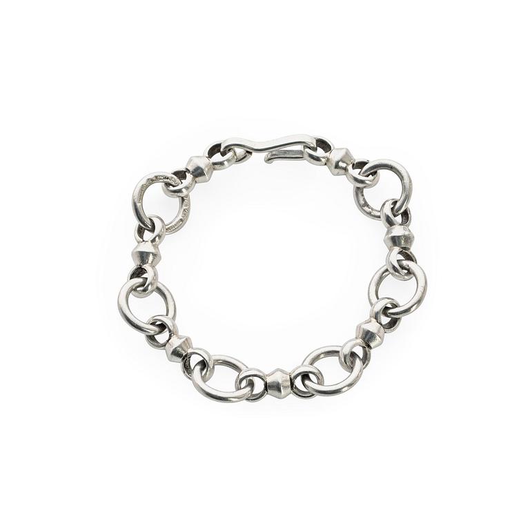 A Wiwen Nilsson sterling bracelet, Lund 1949.