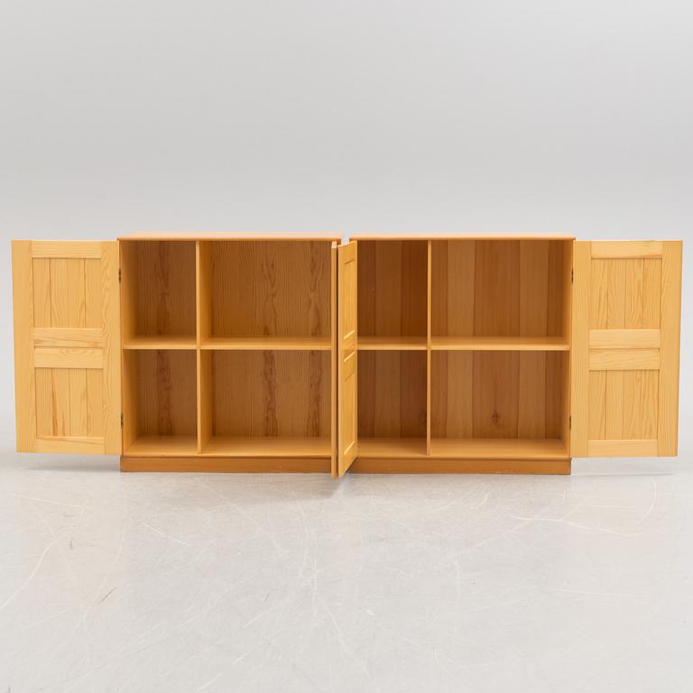 MOGENS KOCH, underskåp, ett par, "Byggereolen", för Rud Rasmussens Snedkerier.  Danmark, 1900-talets andra hälft.