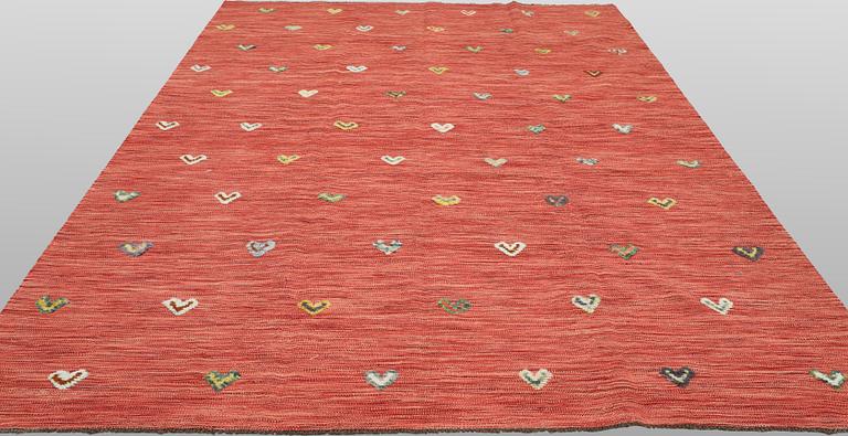 A Kelim carpet, 294 x 207 cm.