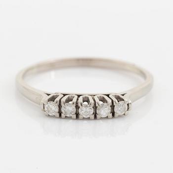 Brilliant cut diamond ring.