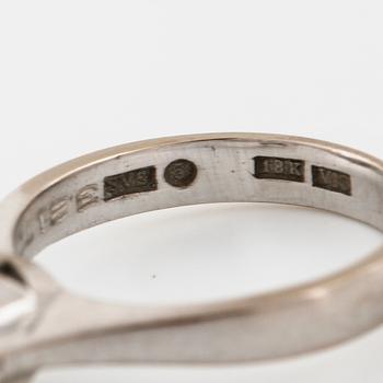 A brilliant cut diamond ring by Svante Schmidt, Hisings Backa, 1995.