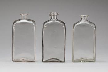 SCHATULL med FLASKOR, 1800-talets mitt.