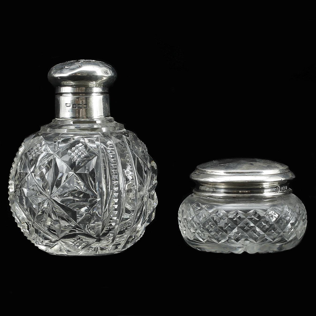 FLAKONGER, 2 st, Sheffield 1800-tal samt London 1920-tal.