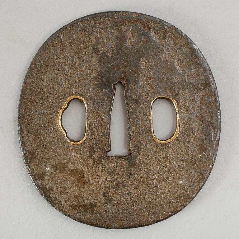 TSUBA, 2 st, järn, Japan, 1600-/1700-tal respektive 1700-tal.