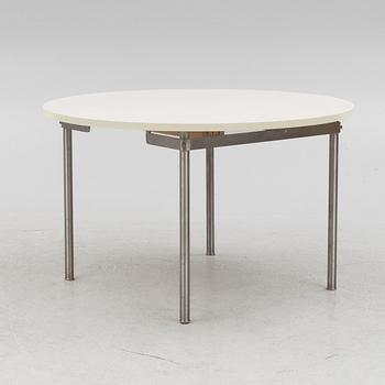 Hans J. Wegner, a dining table, 'CH 388', Carl Hansen & Son.