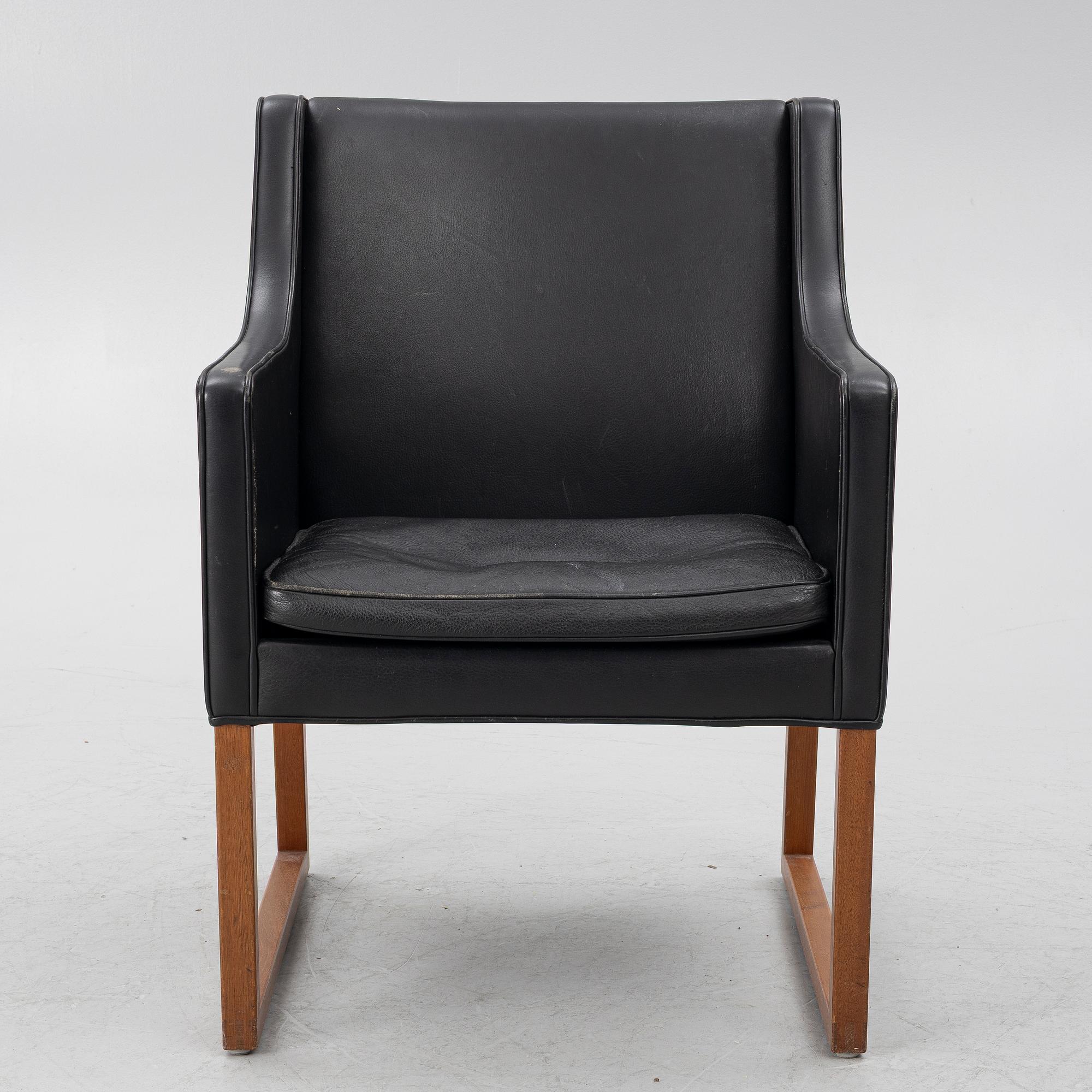Børge Mogensen, a model 3246 armchair, Fredericia Stolefabrik, Denmark.