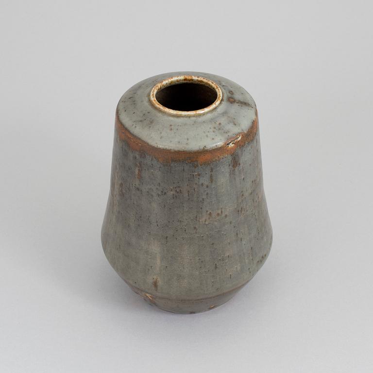 A Carl-Harry Stålhane stoneware vase, Rörstrand 1956. Unique.