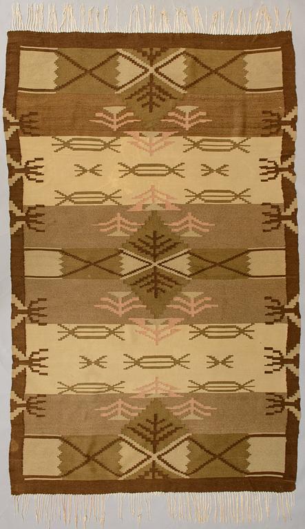 Laila Karttunen, A 1940's Finnish flat weave carpet. Circa 345x220 cm.