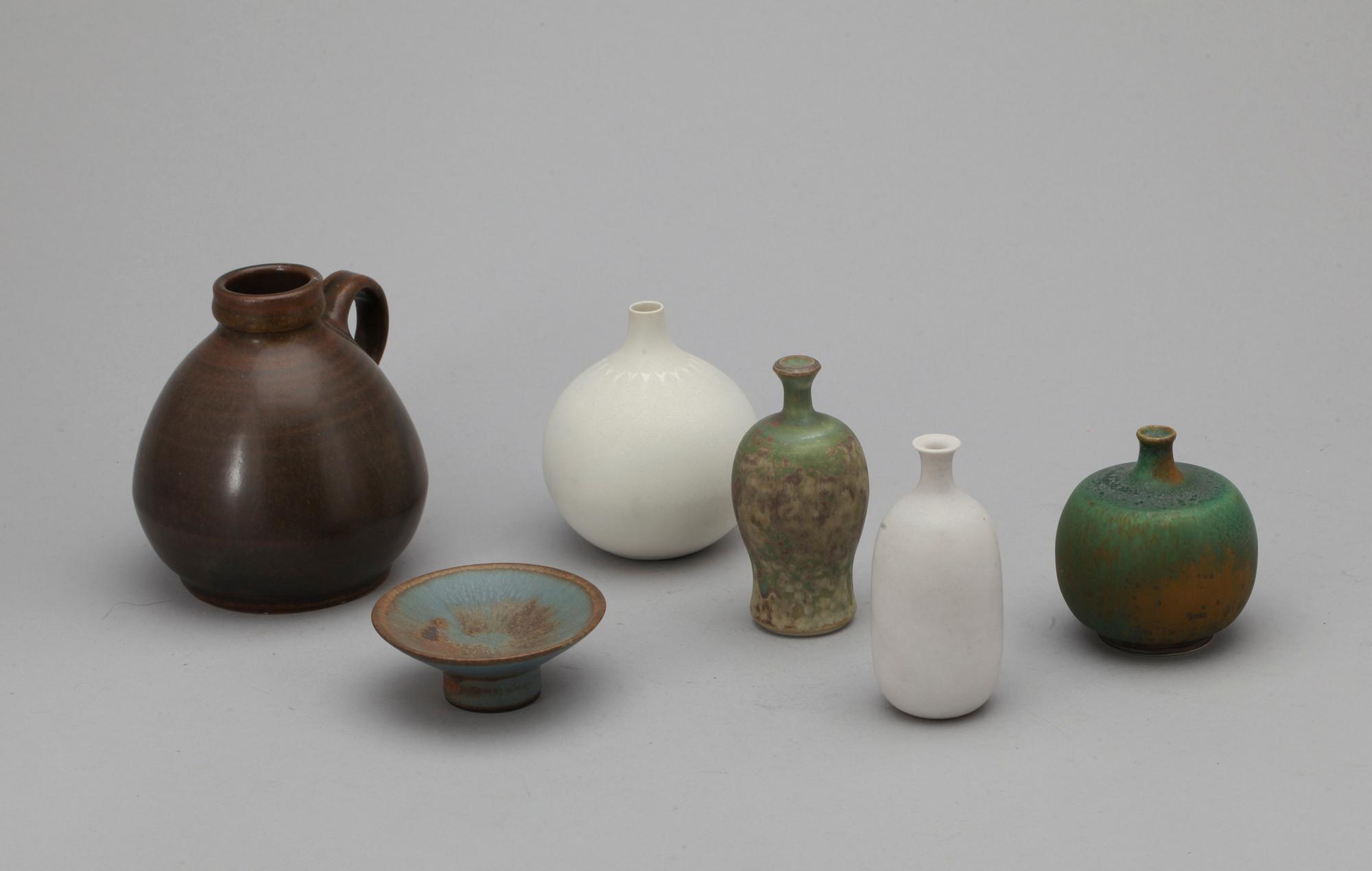 PARTI STENGODS samt LERGODS, 6 delar, bla. Stig Lindberg samt Ingrid och Erich Triller, Tobo, 1900-talets andra hälft.