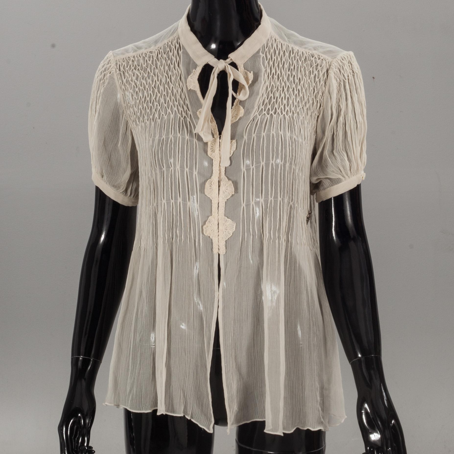 BLUS, John Galliano.