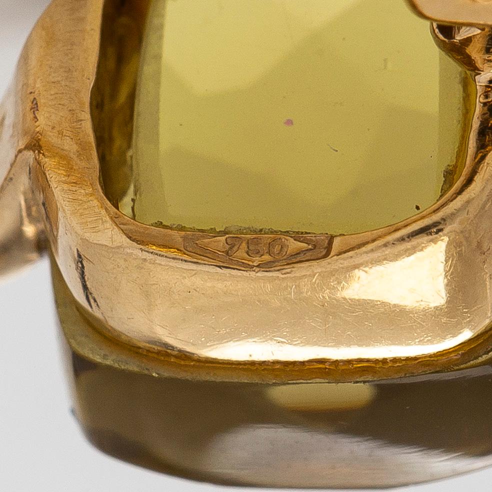 Örhängen, 18K guld med limekvarts/peridot, Italien.