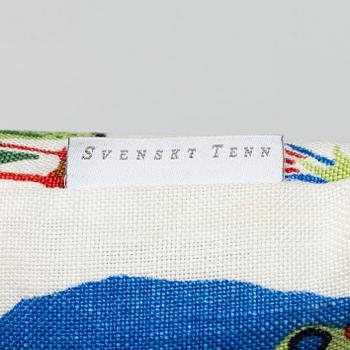 Firma Svenskt Tenn, four linen cuschion covers.