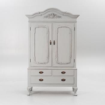 Skåp, 1900-talets första hälft.