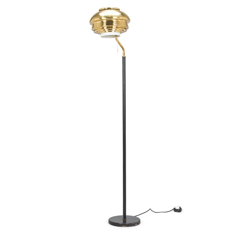 Alvar Aalto, golvlampa, modell A808, Valaistustyö.